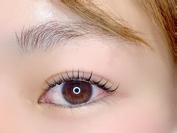 スリーラッシュ エルフネイル(threelash elf.nail)/まつげパーマ ラッシュリフト