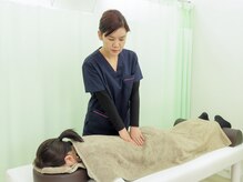 パンダ整骨院/整体（腰痛改善）の施術風景