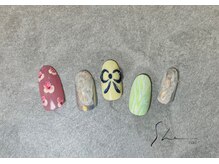 シー(SHE)/monthly design