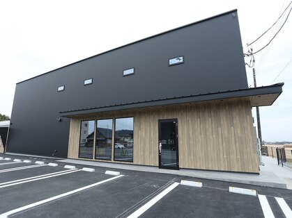 エコム(ECOM)の写真