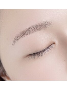ライフズラッシュ(Lifes lash)の写真/似合わせ美眉スタイリング♪印象を左右する重要パーツ眉毛☆プロの技術で毎日のメイクが時短！