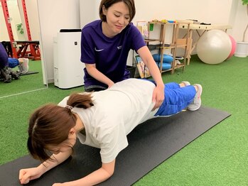 ゴーフィールド フィットネス 都立大学店(Go.Field Fitness)の写真/《都立大学徒歩２分》筋膜リリースを取り入れた体質別ボディメイクでヒップアップ&美脚が同時に手に入る◎