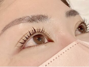 エコスロウ(ecoslow)の写真/【圧倒的なリピート率★】信頼と高技術を兼ね揃えた施術でリピーターの方多数来店◎理想のまつ毛へ◇