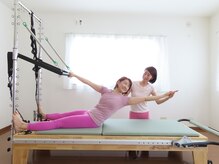 ピラティスアンローズ 自由が丘店(Pilates en Rose)/くびれを作り憧れのボディへ
