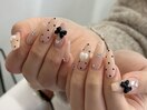 ガーリードットネイル
