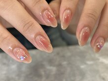 じゅわっと可愛いチークネイル