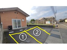 ゆいまーるの雰囲気(駐車場はお店の前に2台完備。お車で気軽にお越しを。)