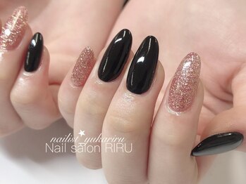 リル(RIRU)/ブラック×ピンクゴールド