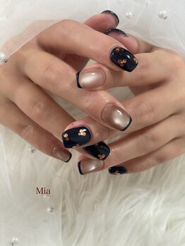 ミア(Mia)/ホログラムフラワー