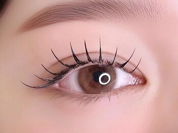 ミラ 新宿西口店(mila.)の写真/【似合わせマツエクで理想の目元に】ナチュラル～華やかまで理想通り◎[まつげパーマ/マツエク/眉毛/新宿]