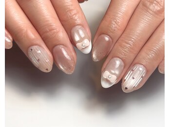 ヒュッゲ(Hygge)/冬っぽキラキラネイル