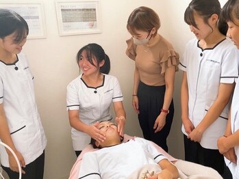 シミケア専門店 SAKURA 平塚店/厚木市内の中学性の職業訓練