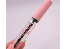 【流行りの束感も簡単に作れる】ツヤめく上質な目元へ導くクリアコーティング　販売価格￥３３００