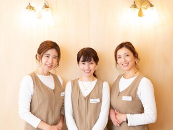 クィーンリッチ(Queen-Rich)の写真/自分史上最幸のお顔に☆丁寧なカウンセリングと高いHBL技術で眉毛のお悩みを解消！メンズにも大人気◎