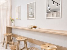 エストアール 筑紫口本店(est-r.)の雰囲気（メイクブース完備☆サロン専売品のお試しも◎お出かけ前も安心♪）