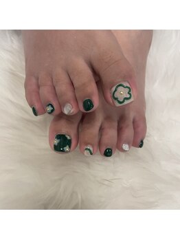 トータルサロン 白べぇーっ プラス/フットネイル