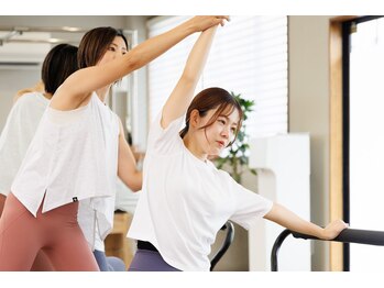 ミータイムピラティス(me time pilates)/肩こり腰痛などの痛みを根本改善