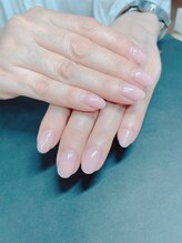 リマ(Lima)/夏のナチュラルネイル