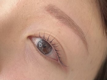 ヨウハ(YOHA)/眉とまつ毛で整う目元バランス