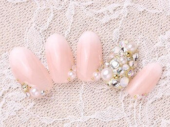サロン ド グレイシャス(Salon de GRACIOUS)/上品ネイル☆