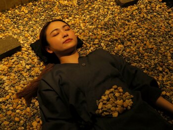 ミネラルスパ バイ アラシノユ(mineral spa by arashi no yu)の写真/“芯からぽかぽかぐっすり眠れる”汗をかく量がとにかく違う！と人気◎複数の鉱石を使用した拘りの温浴空間
