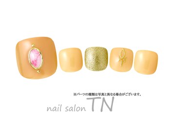 ティーエヌ 三軒茶屋駅前店/6月フット5900円→オフ込4500円