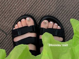 フットネイル