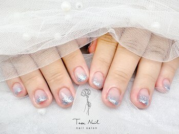 テセネイル(Tese Nail)/ラメグラデーション