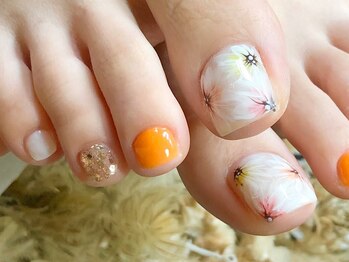サロンドフォーエイチ(salon de 4H)/夏色フラワーネイル♪