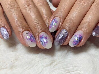 サロンドフォーエイチ(salon de 4H)/水彩アートでふわっと上品に