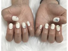 ファンネイルズ(Fun nails)/ストーンキラキラネイル