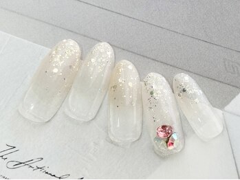 白グラデ×ビジュー　6980円初回