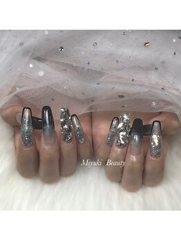 ミユキビューティー(Miyuki Beauty)/ワンホンガーリーネイル