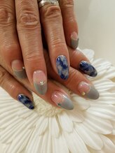 ジュエルネイル(Jewel Nail)/グレー&ネイビー