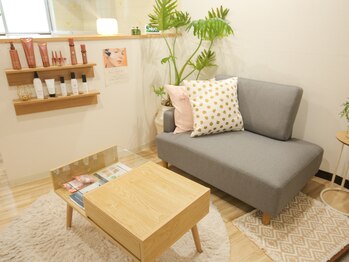 アリー(Allie)/待合＆カウンセリングルーム