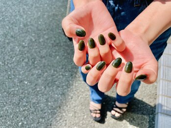 レイネイル レイアイ はません店(RAY NAIL ray eye)/khaki × onecolor 担当:平岡