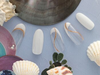 フィリー バイ ルルズ 大阪梅田店(Firii by Lulu*s)の写真/キレイめシンプルなオフィスネイル¥5350【しっかり甘皮ケア付】トレンドを押さえたニュアンスデザイン¥6000