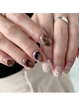 ブラウンインクアート