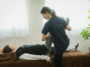 いたみいろどり整体院/施術歴16年以上のスタッフが施術