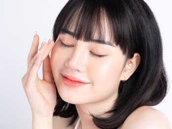 レイ 東京町田店(Rey)の写真/圧倒的モチをキープ[フラットラッシュ/パリジェンヌ]重さを感じない明るい目元に!アイブロウとのセットも◎