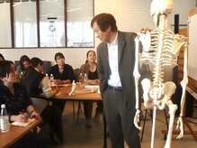 サロン ド マナ 神戸三宮店(salon de MANA)の雰囲気（美容矯正の産みの親から直接学び常に新しい手技を追求！）