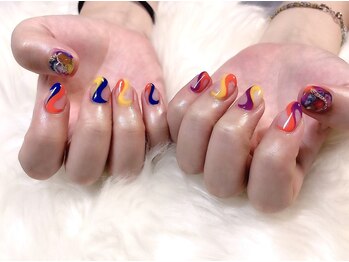 リーヴェ(Riebe)/【ハンド】個性派ネイル