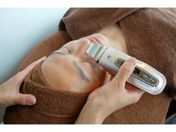 ザ リノビューティー 自由が丘店(The Lino Beauty)の写真/【ごっそり毛穴レス60分】毛穴洗浄で『ブツブツ・黒ずみ』を大掃除!!清潔感のある男のモテ肌へ☆
