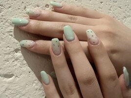 ミントグリーン