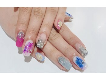 カラン 焼津店(CALIN)/アシンメトリーネイル