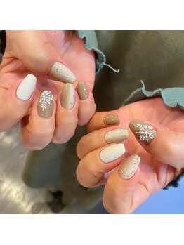 ヴェールサラン(Veil Saran)/結晶ネイル