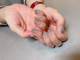 ブルーベージュ/くすみネイル