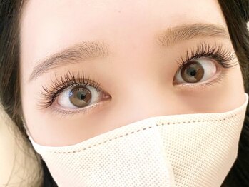 ピアレス(peerless)の写真/【歴14年の高技術×カウンセリング】初めてでも安心して任せられる♪大人女性らしい洗練された目元へ♪