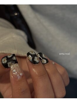 エム ネイル(emu nail)/お花ネイル