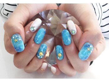 レビー(Revie)/アート